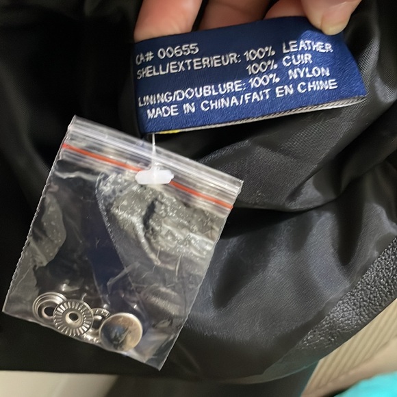 Reitmans black leather jacket (sz l) - Picture 8 of 10